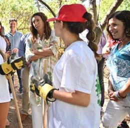 La Junta ofrece 120 plazas en seis campos de voluntariado juvenil del IAJ este verano