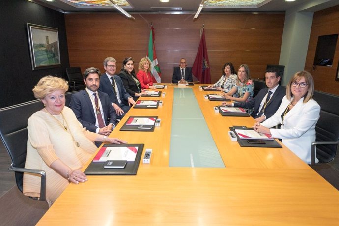 Amaia Barredo (primera por la derecha) en la reunión del Consejo de Gobierno Foral de este pasado martes