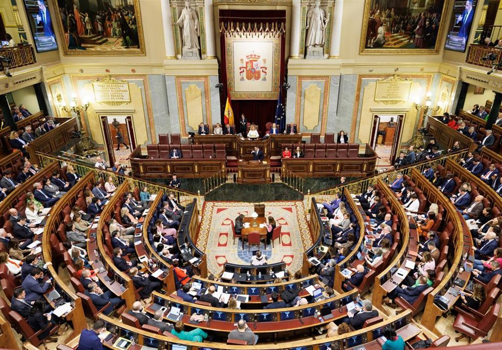 Archivo - Vista general del Congreso de los Diputados durante un debate.
