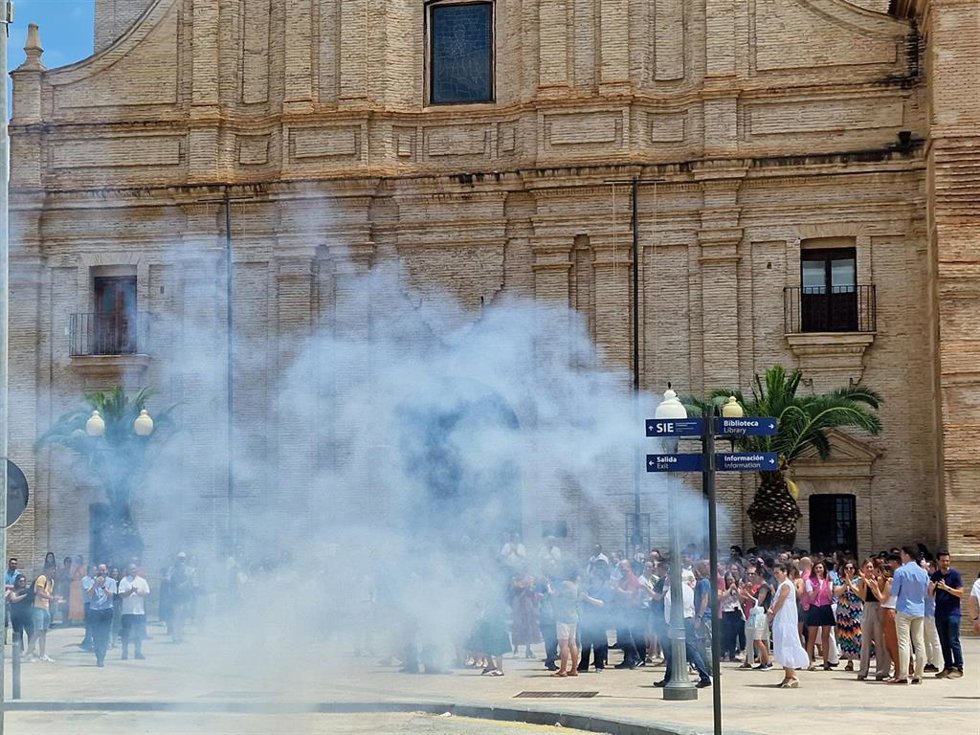 Celebración en Los Jerónimos por la aprobación del grado en Veterinaria