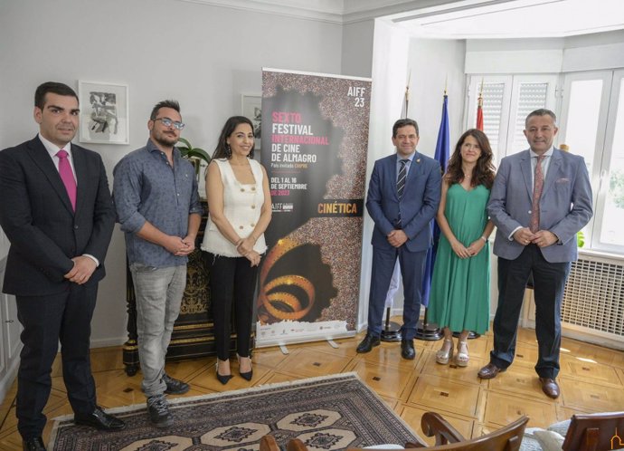 El presidente de la Diputación de Ciudad Real, Miguel Ángel Valverde Menchero, ha asistido esta mañana en Madrid a la presentación del Sexto Festival Internacional de Cine de Almagro