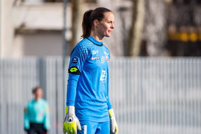 Archivo - Mylene Chavas of Dijon FCO reacts during the Women's French championship, D1 Arkema football match between GPSO 92 Issy and Dijon FCO on february 13, 2021 at Le Gallo stadium in Boulogne-Billancourt, France - Photo Melanie Laurent / A2M Sport 