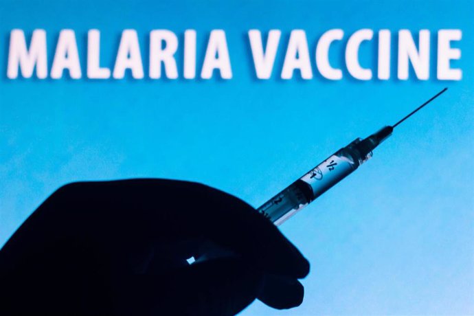 Archivo - October 6, 2021, Photo illustration of medical syringe seen with the inscription malaria vaccine on a screen.