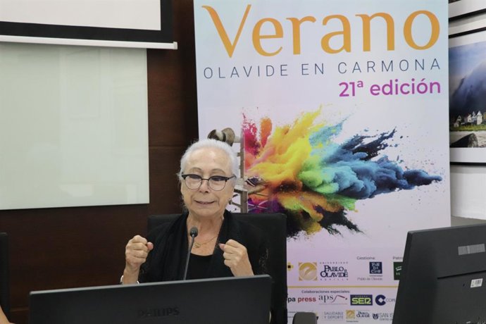 La ailaora Cristina Hoyos