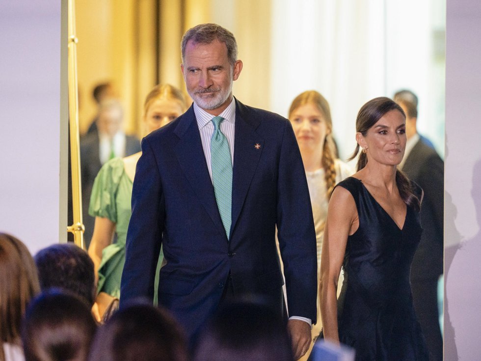 LOS REYES, DON FELIPE Y DOÑA LETIZIA, ACOMPAÑADOS POR SUS HIJAS, LA PRINCESA LEONOR Y LA INFANTA SOFÍA EN LOS PREMIOS FUNDACIÓN PRINCESA DE GIRONA 2023