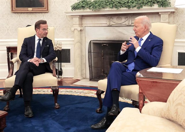 El primer ministro de Suecia, Ulf Kristersson, junto al presidente de Estados Unidos, Joe Biden.