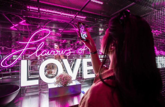 LONDON, UK: Hagen-Dazs Flavours of Love ultimate date night experience"