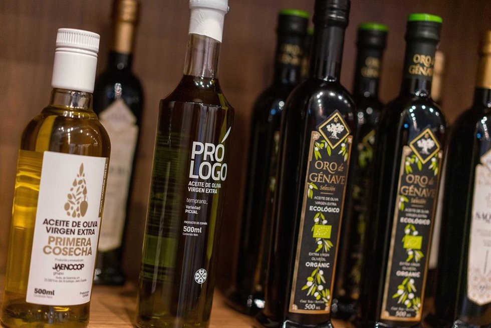 Algunos de los aceites de oliva de Jaencoop.