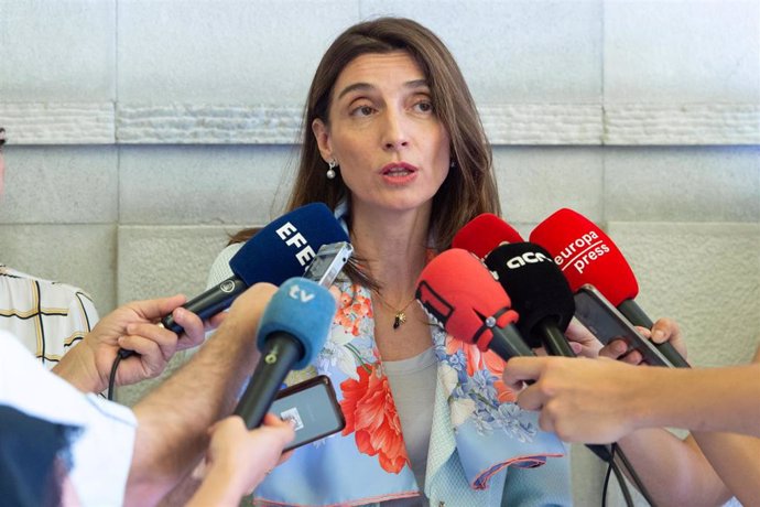 La ministra de Justicia, Pilar Llop, atiende a medios tras presidir una reunión de trabajo en la Dirección General de Transformación Digital de la Administración de Justicia, a 5 de julio de 2023, en Madrid (España). 