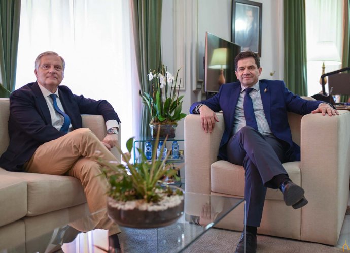 El presidente de la Diputación de Ciudad Real, Miguel Ángel Valverde y el alcalde de Ciudad Real, Paco Cañizares.