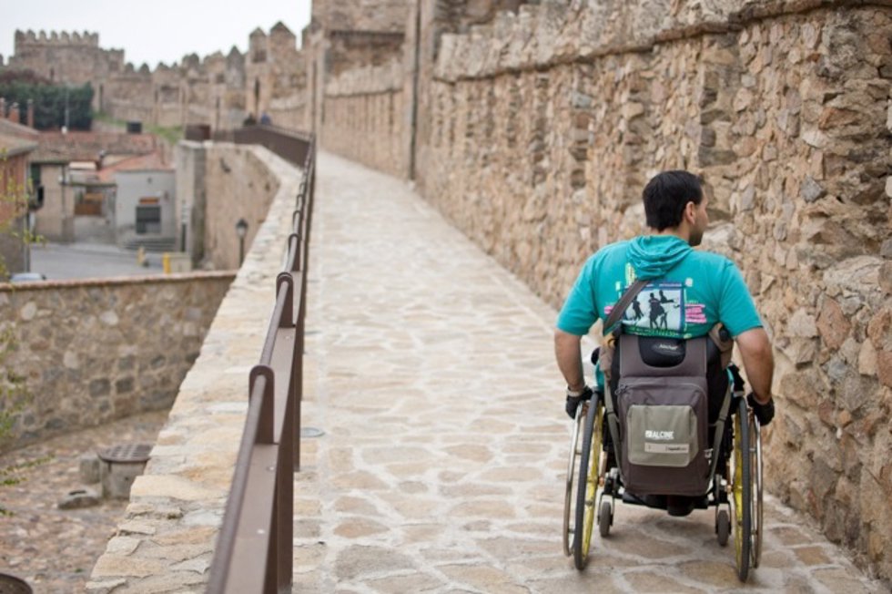 Ciudades Patrimonio y Fundación ONCE renuevan su compromiso por la mejora de la accesibilidad universal.