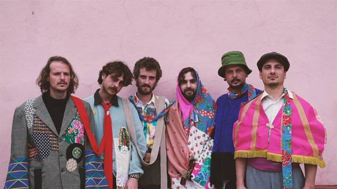 El grupo madrileño Club del Río dibuja un folk luminoso y optimista