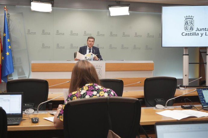 Fernández Carriedo en la rueda de prensa posterior al Consejo de Gobierno