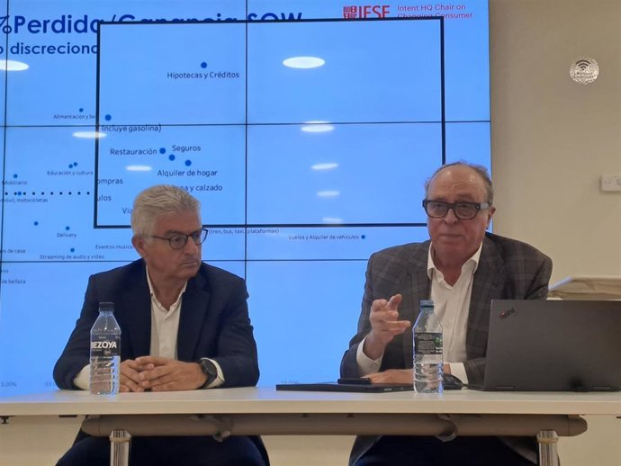 La presentación del estudio del profesor del IESE, José Luis Nueno, encargado y editado por Aecoc sobre el nuevo escenario económico y el riesgo que supone la falta de relevo generacional entre los consumidores para la economía española.