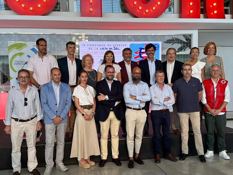 El Concurso de Espetos de Torremolinos está organizado por el Círculo de Empresarios de Torremolinos con la colaboración del Ayuntamiento de Torremolinos y el patrocinio principal de la Diputación de Málaga a través de Sabor a Málaga.