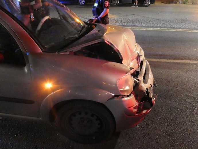 La Policía Local de Palma investiga una conductora que colisionó con un autobús de la EMT