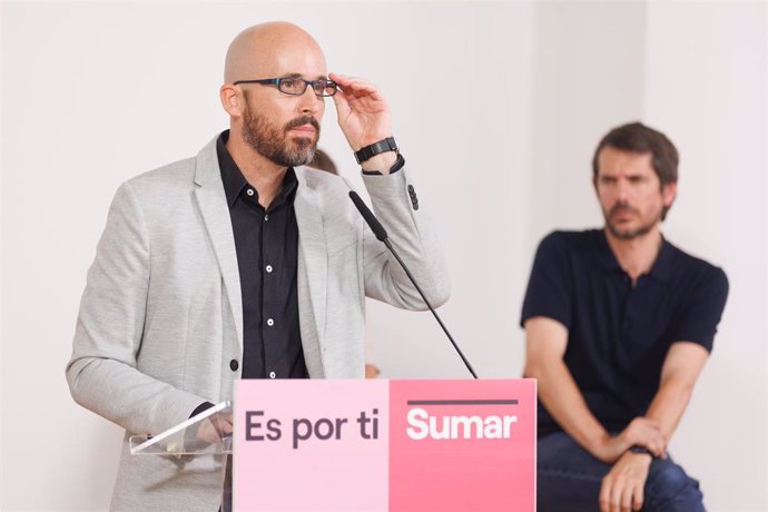 El portavoz económico de Sumar, Nacho Álvarez, interviene durante el acto de presentación del programa electoral de Sumar para las elecciones generales del próximo 23 de julio, en el Espacio Larra, a 6 de julio de 2023, en Madrid (España). El programa d