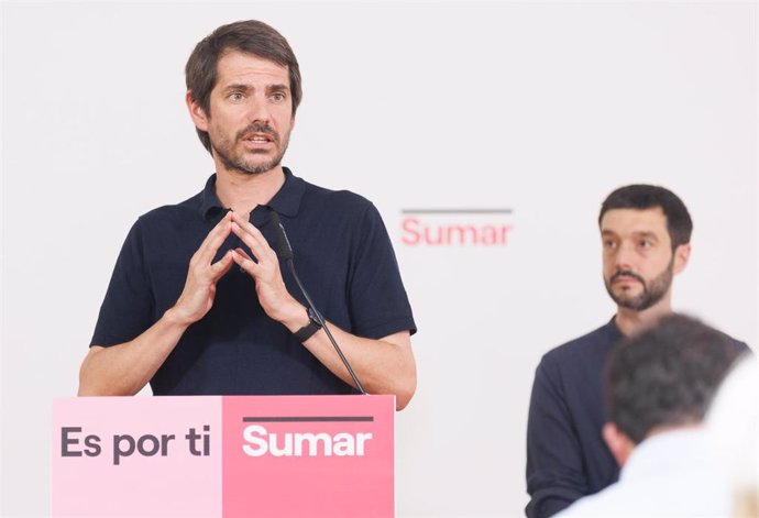 El portavoz de Sumar, Ernest Urtasun, interviene durante el acto de presentación del programa electoral de Sumar para las elecciones generales del próximo 23 de julio, en el Espacio Larra, a 6 de julio de 2023, en Madrid (España).