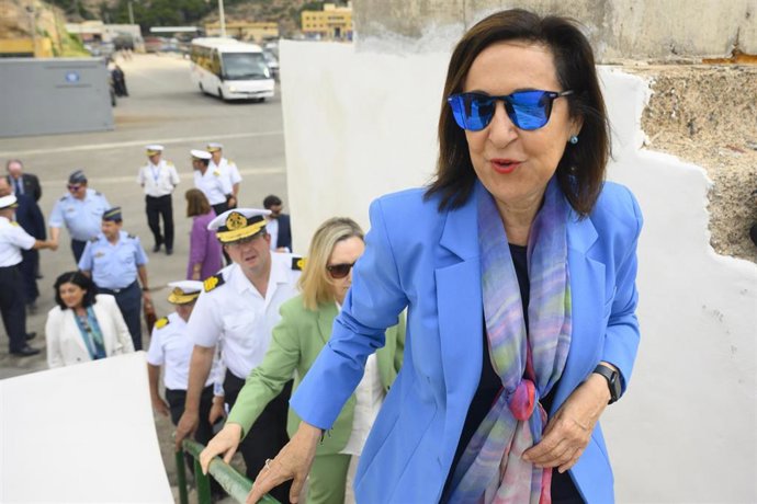 La ministra de Defensa, Margarita Robles, a su llegada a visitar el programa S-80, en el astillero de Navantia, a 5 de julio de 2023, en Cartagena, Región de Murcia (España). 