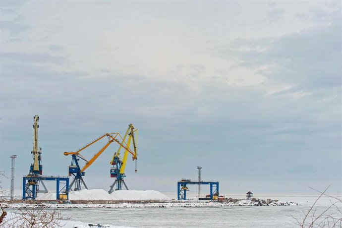 Archivo - El puerto de la ciudad de Mariúpol, ocupada por Rusia en el marco de la invasión de Ucrania