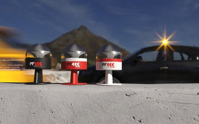 Luz de emergencia V16 conectada a DGT.