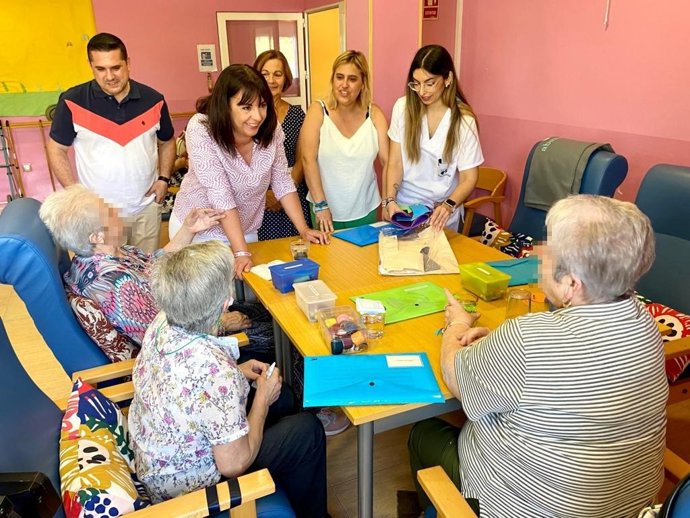 PSOE advierte de que el 23J "están en juego los avances en bienestar social y dependencia".