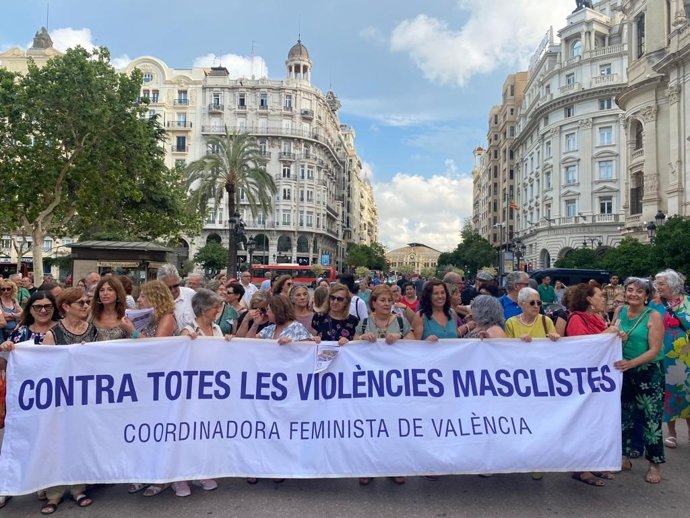 Concentración ante la violencia machista en imagen de archivo