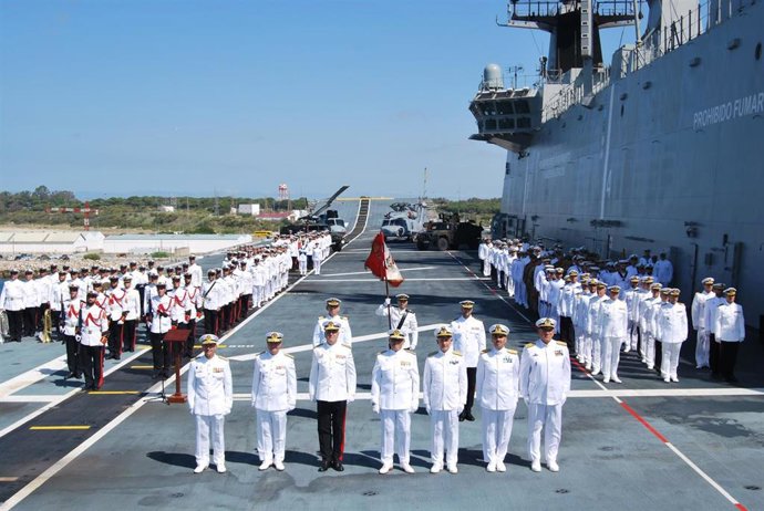 Relevo en el mando de la Fuerza Anfibia y de Desembarco hispano-italiana en Rota.