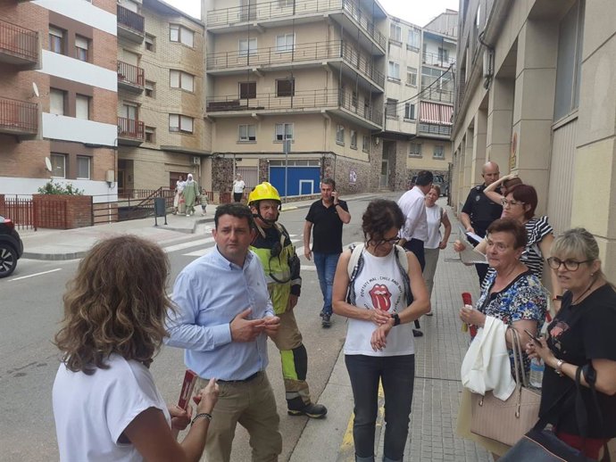 El alcalde de Alcañiz ha acompañado a algunas personas desalojadas a recoger algunas de sus cosas