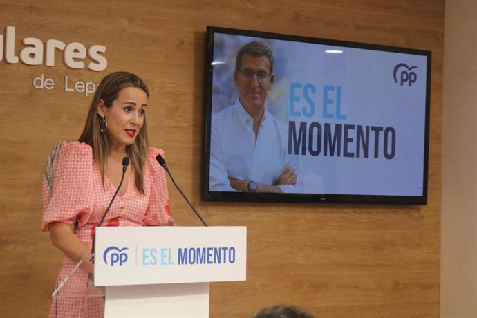 La candidata número uno del PP de Huelva al Congreso de los Diputados, Bella Verano, en el acto de inicio de campaña este jueves en Lepe.