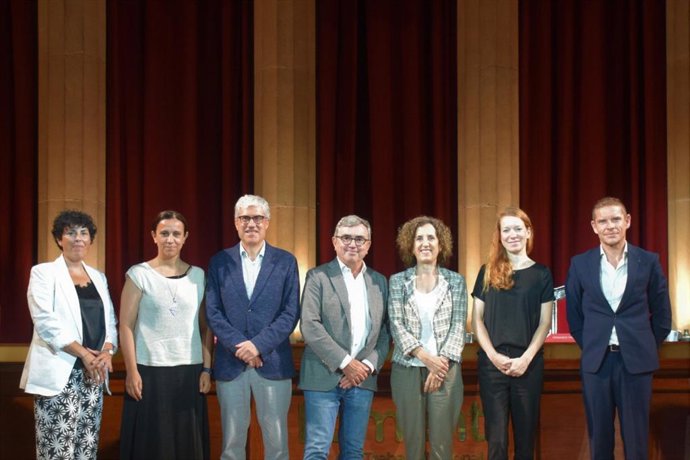 Los participantes en el encuentro.