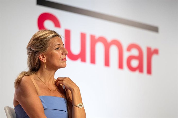 La vicepresidenta segunda y líder de Sumar, Yolanda Díaz, durante un acto del partido, en el auditorio San Ildefonso, a 25 de junio de 2023, en Cornell de Llobregat, Barcelona, Catalunya (España).