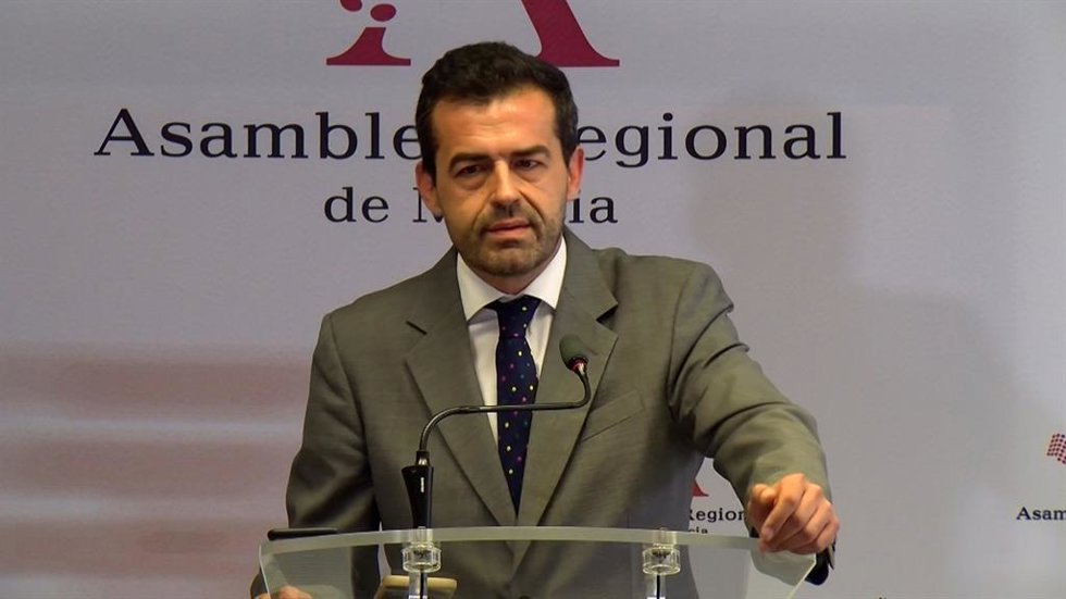 VOX, sobre el ofrecimiento de Miras de sentarse a negociar esta tarde: "No tiene