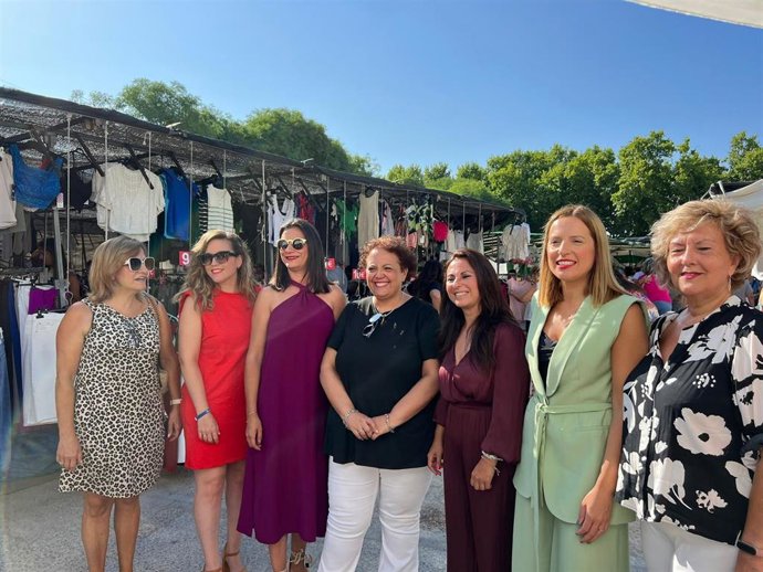 Ana Carrera con Isabel Moreno en Arcos.