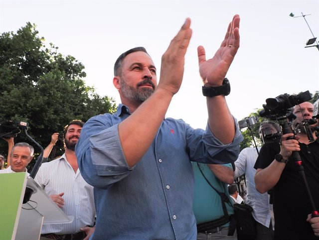El líder de Vox i candidat del partit a presidir el Govern, Santiago Abascal, participa en l'acte d'arrencada de campanya a Valladolid