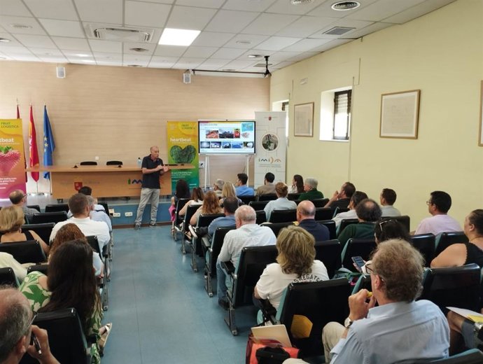 El director de IMIDA, Andrés Martínez,  en una jornada organizada por Fruit Logistica