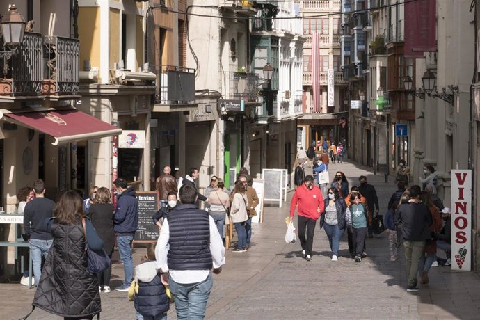 Archivo - Calle en Logroño