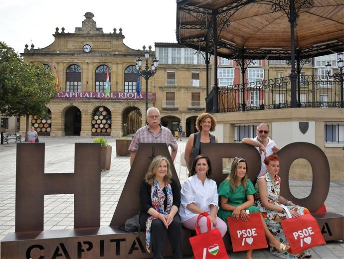 Andreu (PSOE) advierte sobre "vetos ideológicos a la cultura", en la que "nos jugamos avanzar o retroceder"