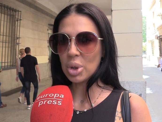CHABELI NAVARRO EN LOS JUZGADOS DE SEVILLA