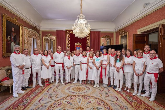 El Ayuntamiento de Pamplona brinda un año más a la ciudad francesa de Bayona una recepción coincidiendo con la celebración del Día de Bayona y las Ciudades Hermanas dentro de los actos de San Fermín 2023.