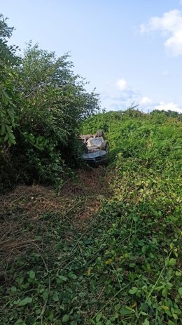 Sale ileso de un accidente en Maside (Ourense) un riojano sin carné vigente que dio positivo en alcohol y en drogas