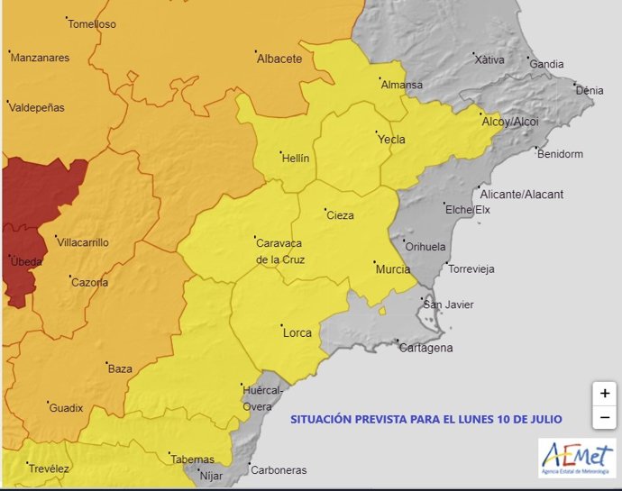 Archivo - Meteorología amplía el nivel amarillo por temperaturas altas al lunes en la Región de Murcia