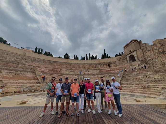 Los representantes de la empresa española líder en la touroperación de grupos y circuitos turísticos visitaron el Teatro Romano de Cartagena