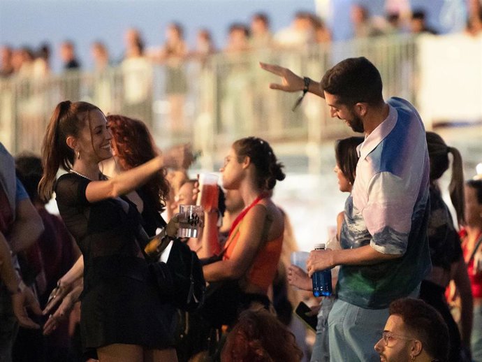 SILVIA ALONSO Y DAVID BRONCANO