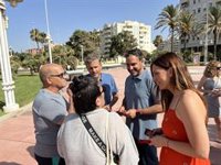 El PSOE de Málaga advierte de que "votando al PP pasaremos del Verano Azul a la España en blanco y negro de recortes"