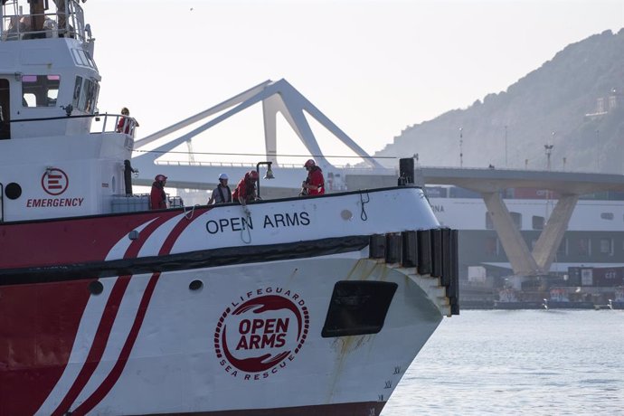 Archivo - Arxivo - Tripulació i voluntaris del vaixell de l'ONG Proactiva Open Arms