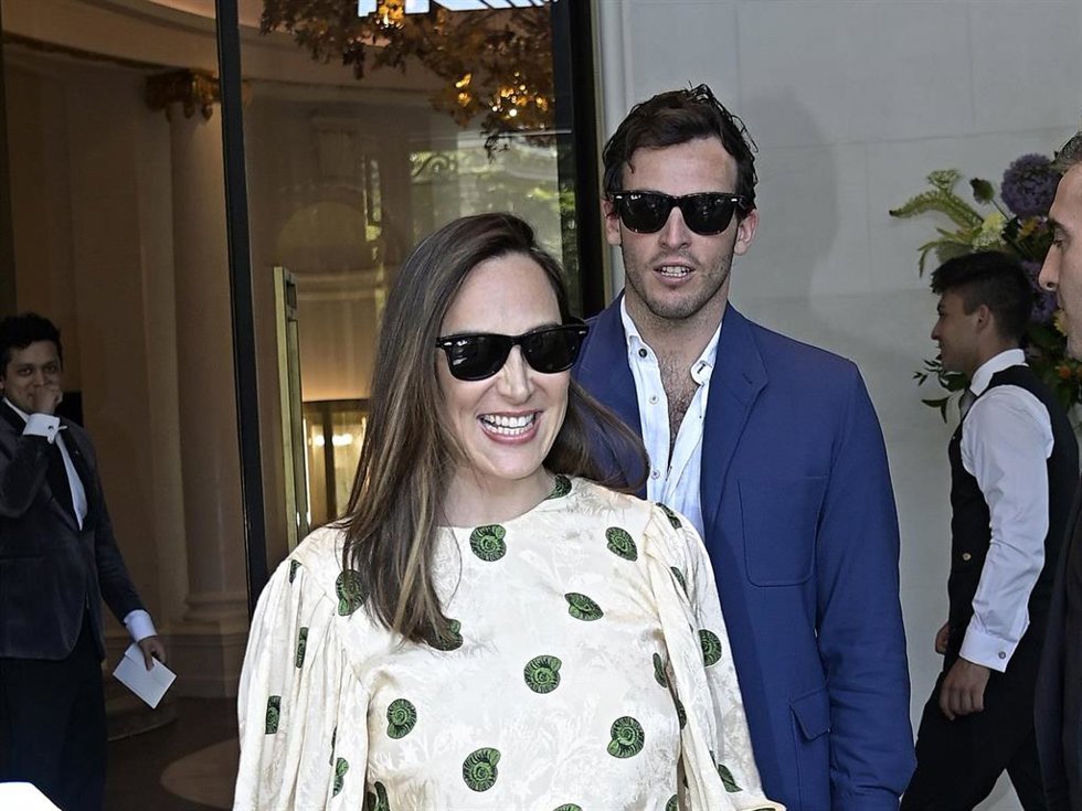 Tamara Falcó e íñigo Onieva salen del brunch en familia tras su boda