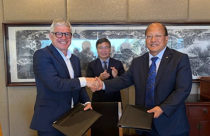 XCMG Machinery Signs Memorandum of Cooperation with Martifer