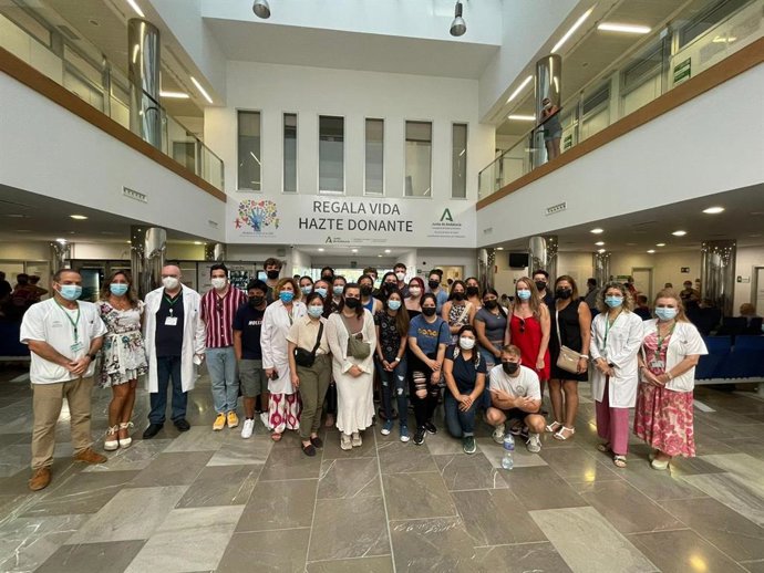 Un grupo de universitarios estadounidenses visita el Hospital Clínico de Málaga