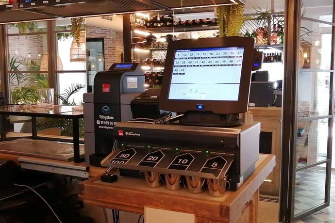 Las cajas registradoras automáticas aportan ventajas a los negocios en la gestión del dinero físico - Telsystem.